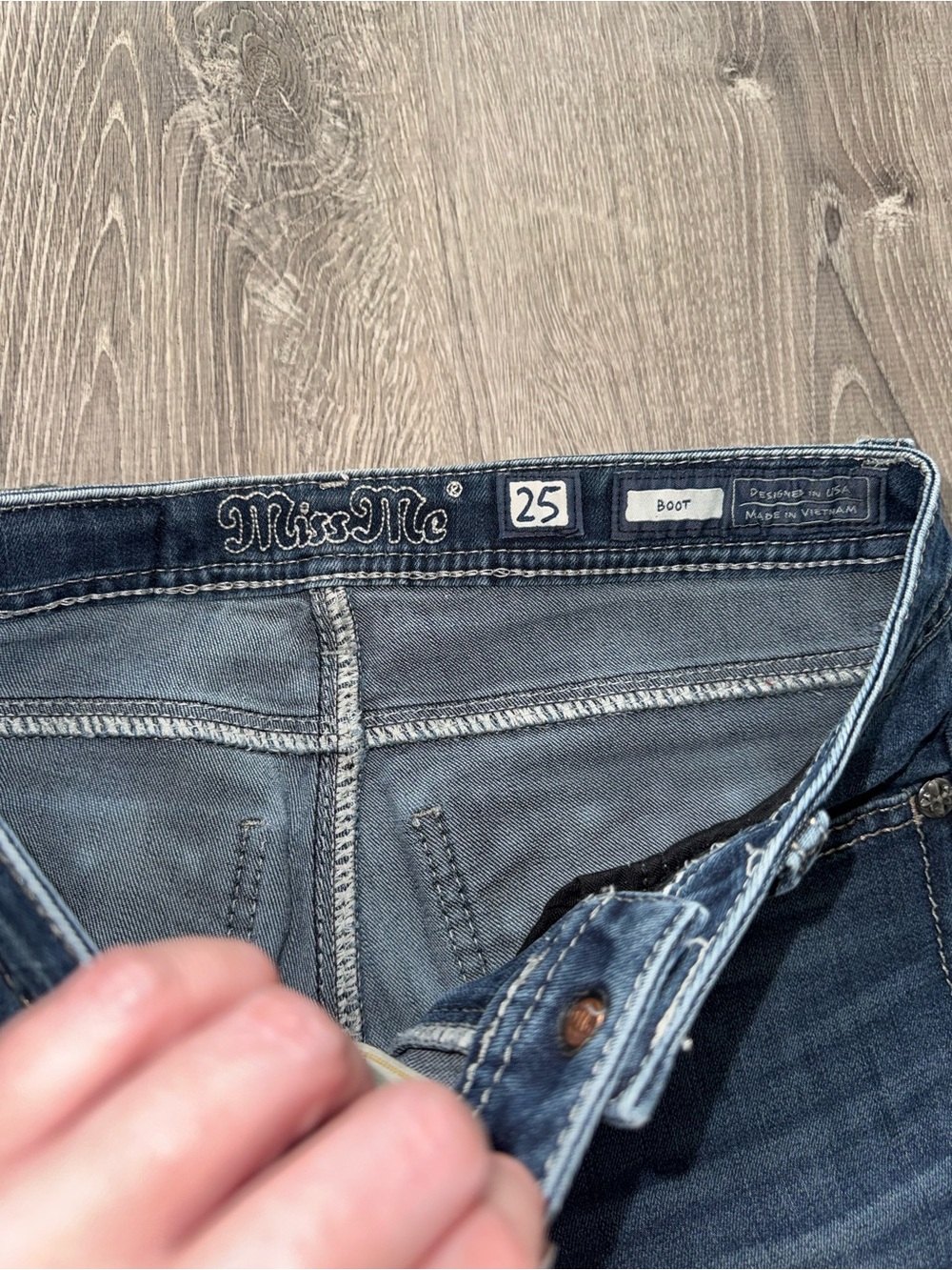 Women’s miss me jeans - Picture 3 of 5